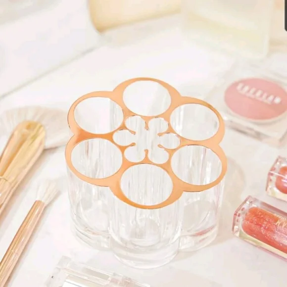 Acrylic Makeup holder. - Picture 10 of 16